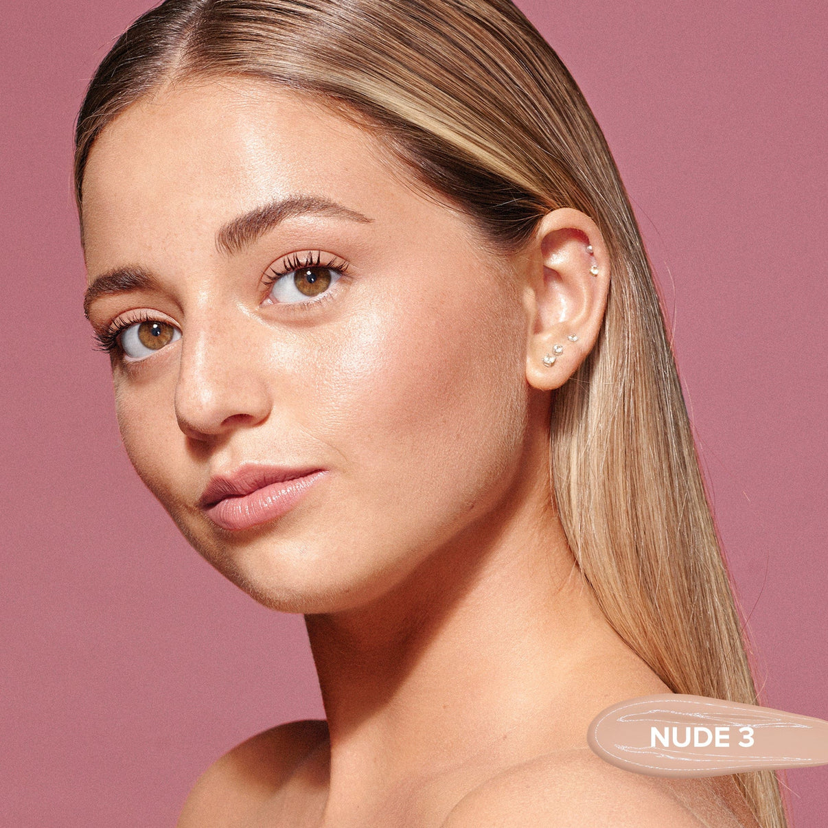 Ally Frankel wearing Tinted Cover Liquid Foundation in shade nude 3