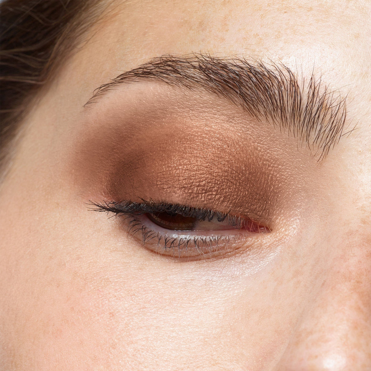 close up makeup with Magnetic Eye Color in shade maroond