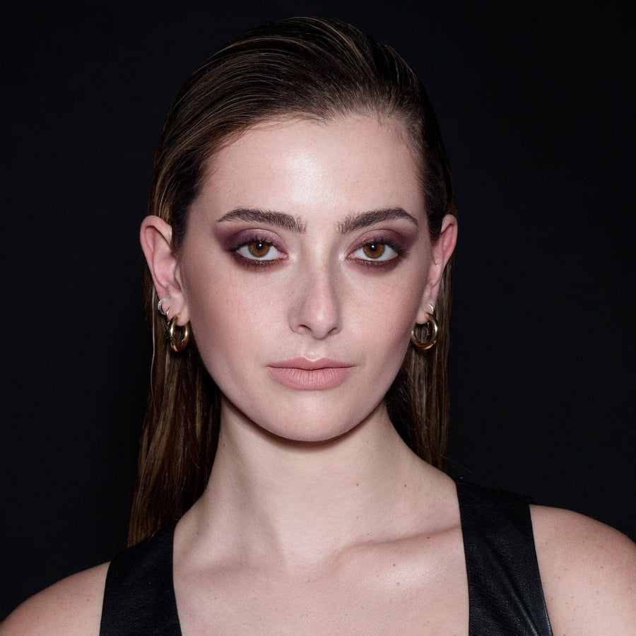 Taylor Frankel wearing Magnetic Matte Eye in shade Oh! Bergine-2
