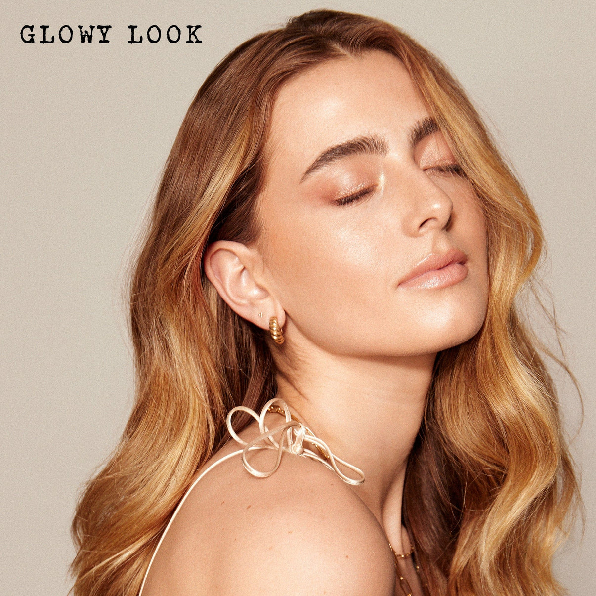 Taylor Frankel with a Glowy Look from Smokey Nude Glow Kit
